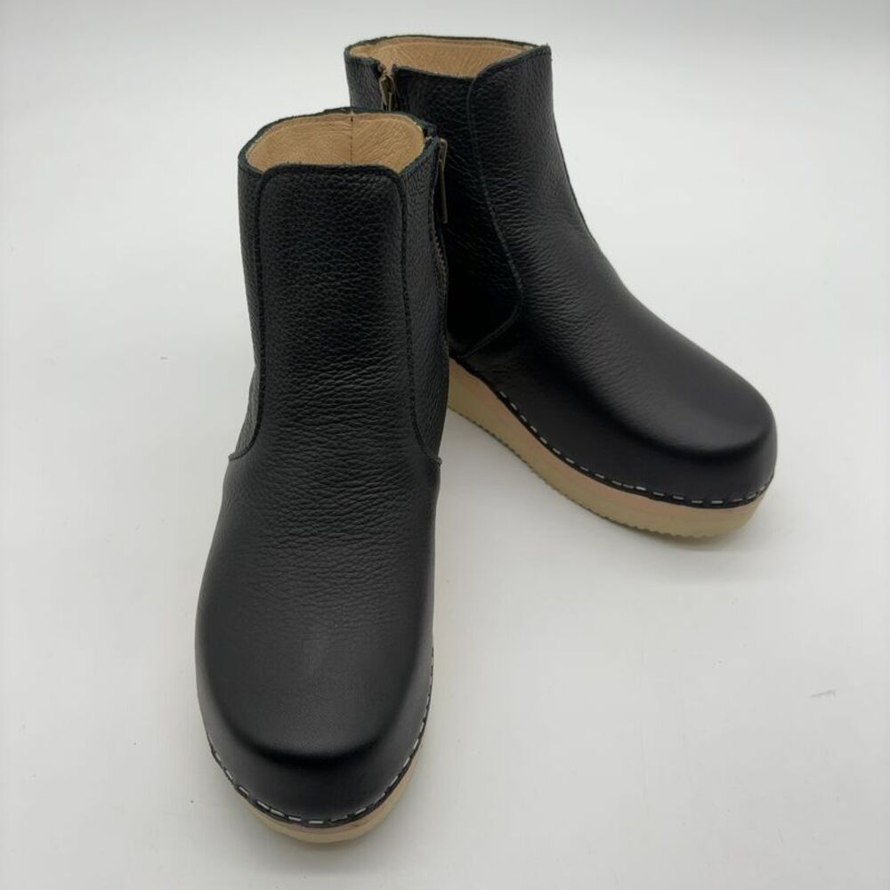 Troentorp Black Ankle Boots